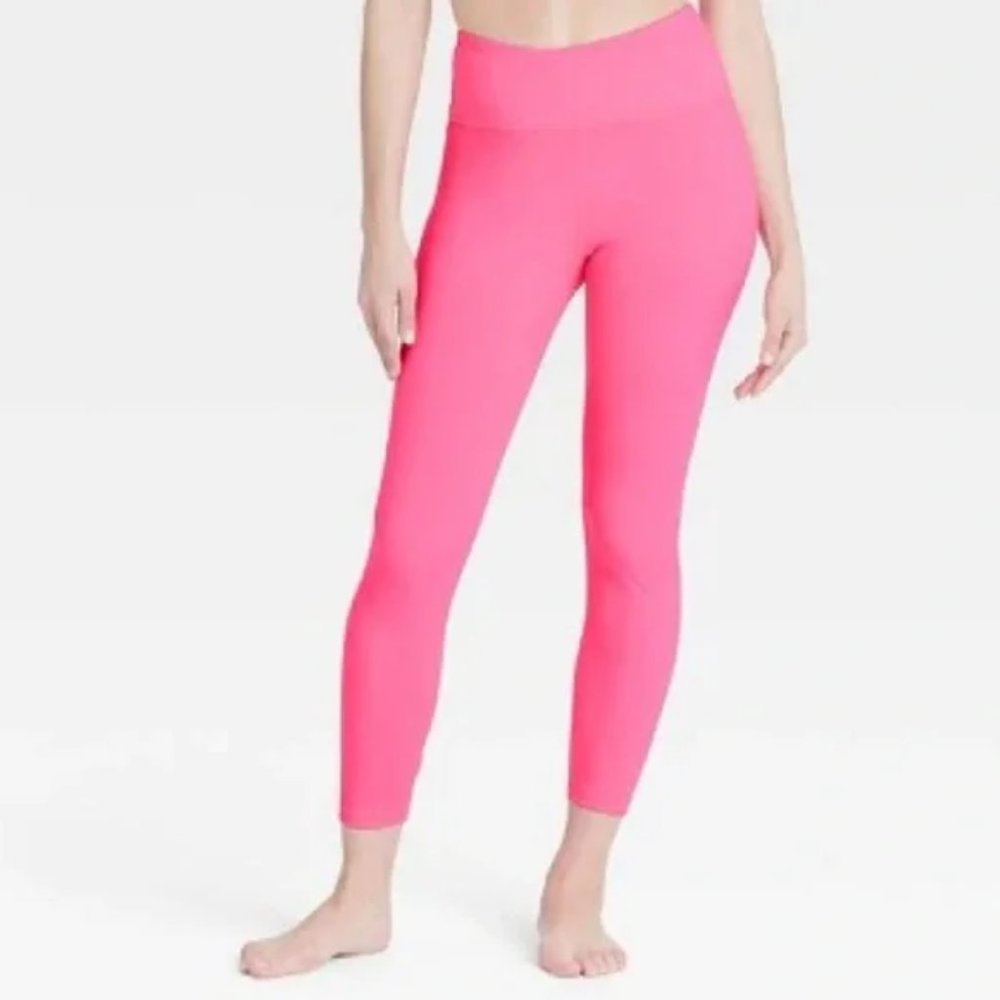 JOYLAB CRISS CROSS WAISTBAND 7/8 LEGGINGS IN FLAMINGO PINK BARBIECORE ACTIVEWEAR